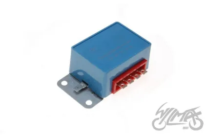 Įtampos reguliatorius 12V