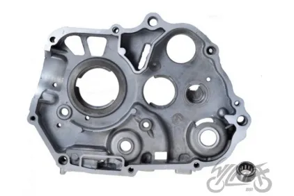 CRANKCASE, RH 4T SMALL SHAFT HOLE