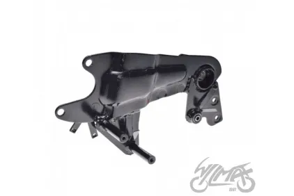 SUPPORT, REAR WHEEL RH QUANTUM