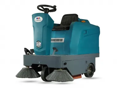 Electric self-propelled vacuum sweeping machine for floors and grounds LAMPARD S4
