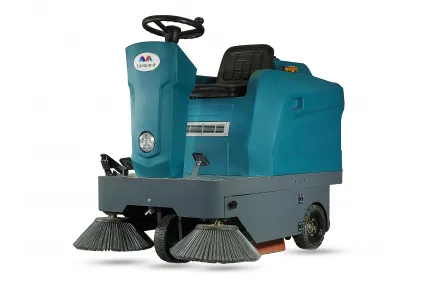 Electric self-propelled vacuum sweeping machine for floors and grounds LAMPARD S4