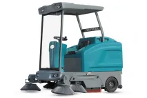 Electric self-propelled vacuum sweeping machine for floors and grounds