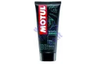 Įbrėžimų šalinimo pasta Motul 100ml Scratch remover E8